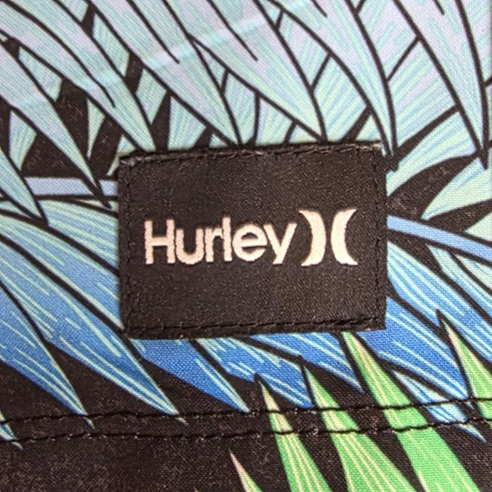 Lot of 2 Hurley Maui & Sons Board Shorts Mens 32 Black Tropical Striped Swim